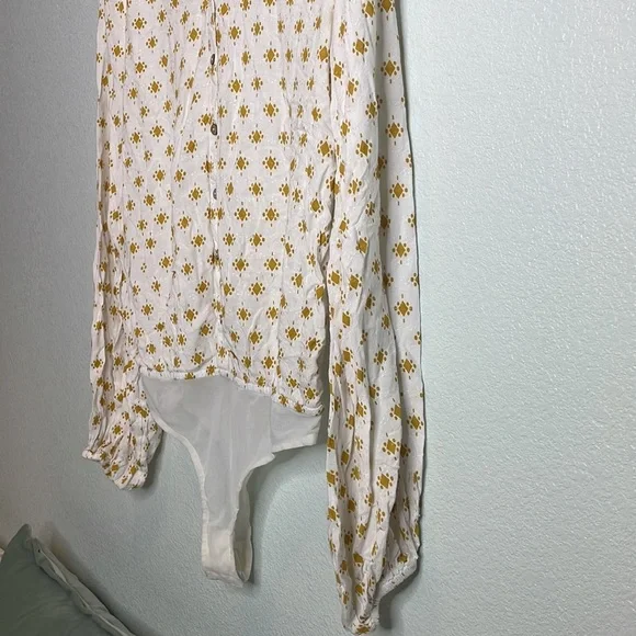 Free People Willow button down collar long sleeve bodysuit - Picture 3 of 7